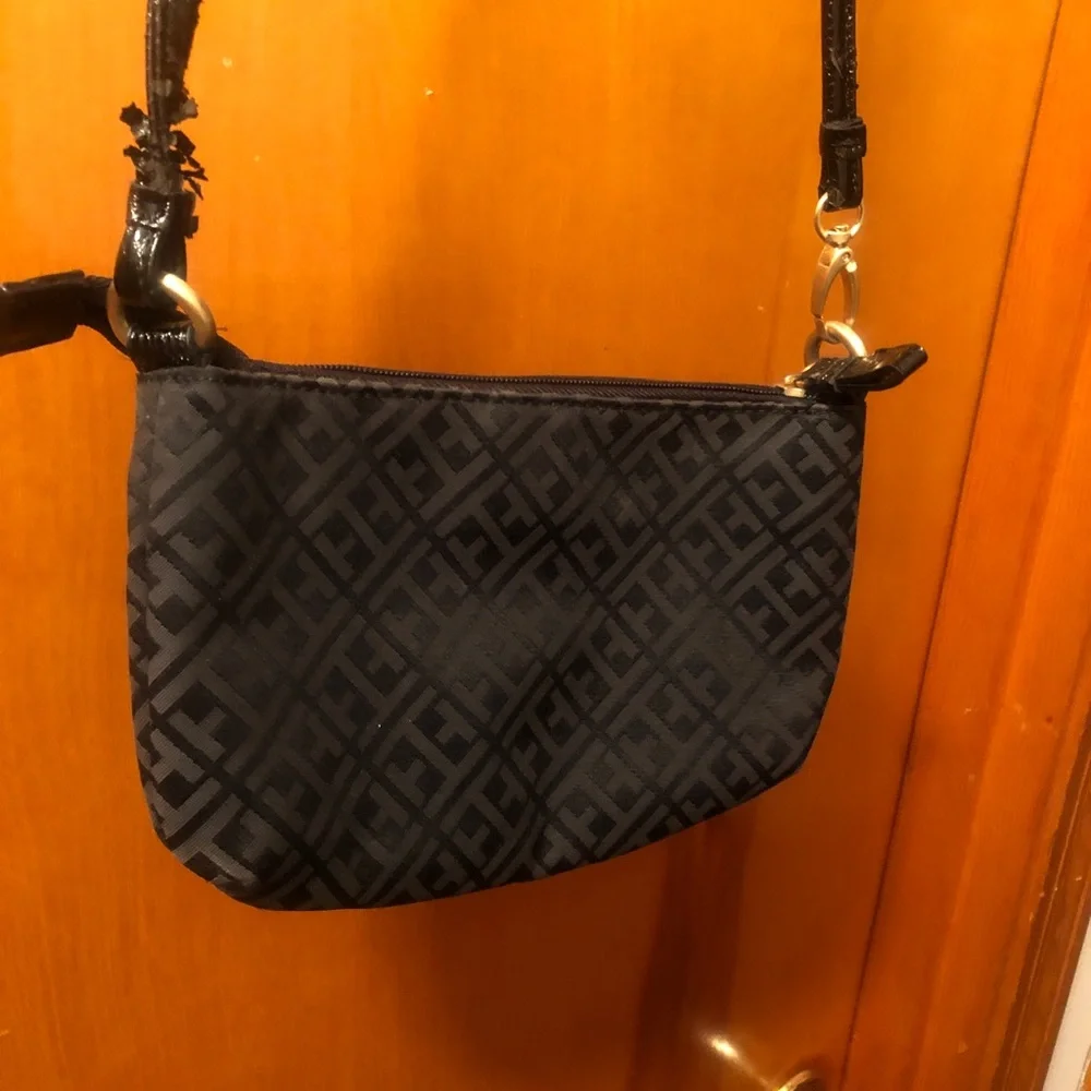 TOMMY HILFINGER purse